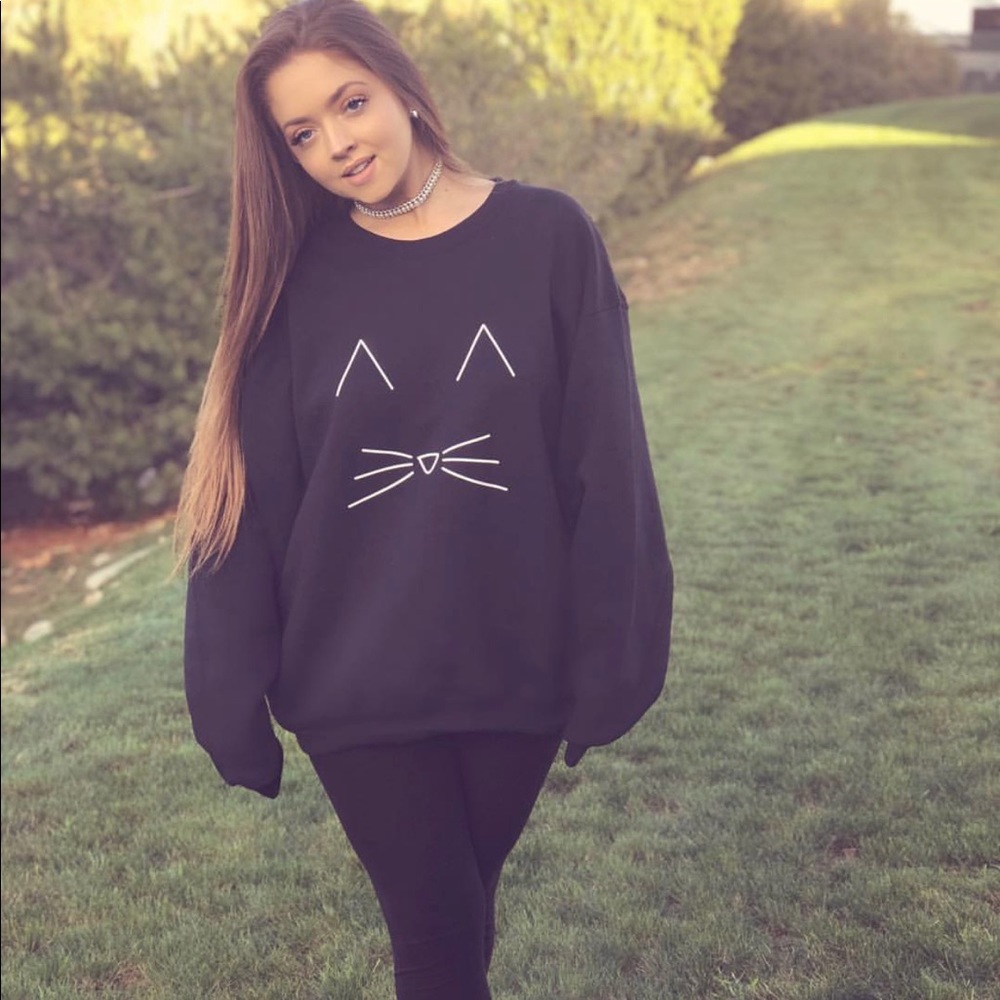 Oversized black Kitty Sweatshirt